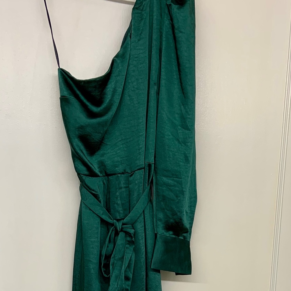 Sleigh Baby Satin One Shoulder Jumpsuit - hunter green